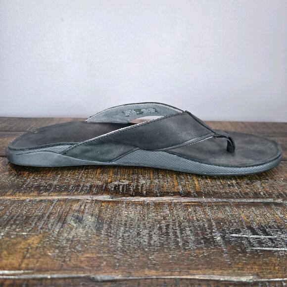 OluKai Tuahine Mens Size 12 Beach Flip Flops Sandals Leather Black - Picture 8 of 11